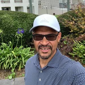 Meet your Posher, Carey